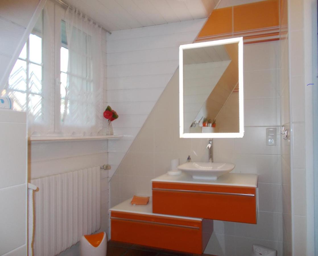 Les Ajoncs Bed and Breakfast Plougrescant Eksteriør billede