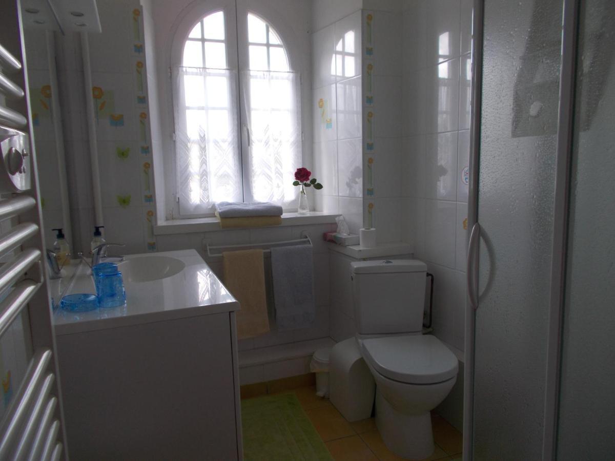 Les Ajoncs Bed and Breakfast Plougrescant Eksteriør billede